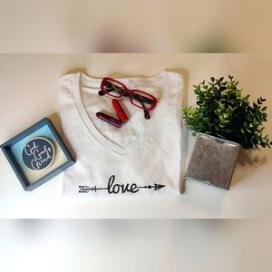 Ladies' Tagless V-neck Tee & Free Gift